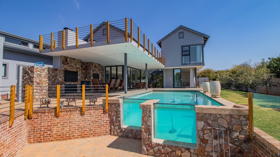 5 Bedroom Property for Sale in The Coves North West
